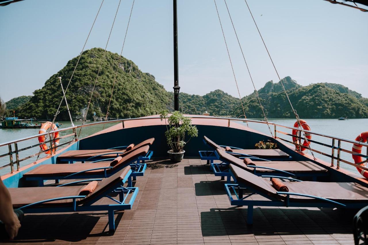 Cat Ba Bay Cruises Otel Dong Khe Sau Dış mekan fotoğraf