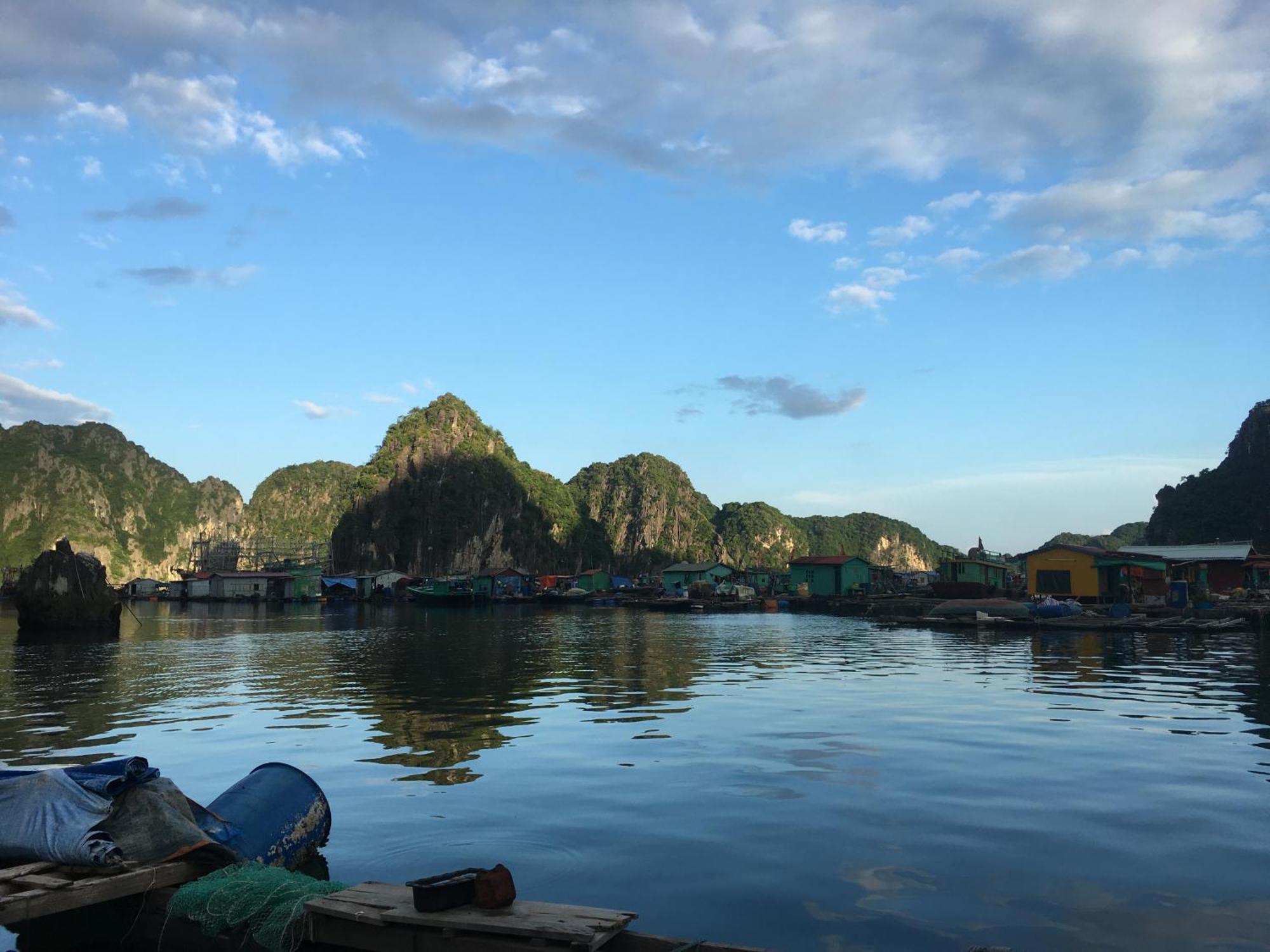 Cat Ba Bay Cruises Otel Dong Khe Sau Dış mekan fotoğraf
