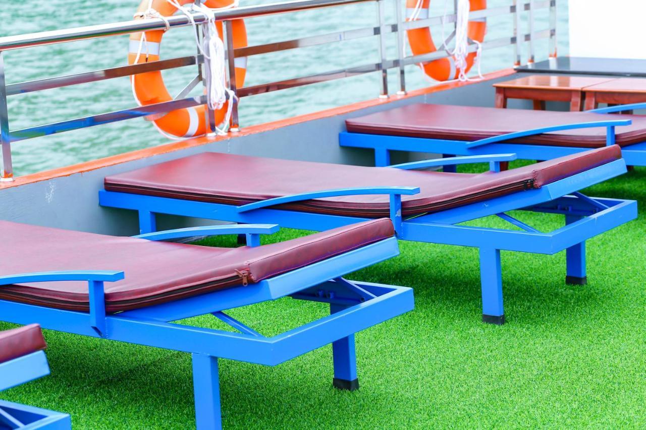 Cat Ba Bay Cruises Otel Dong Khe Sau Dış mekan fotoğraf